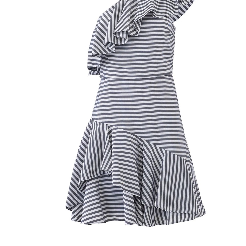 Elegant Striped One-Shoulder Dress